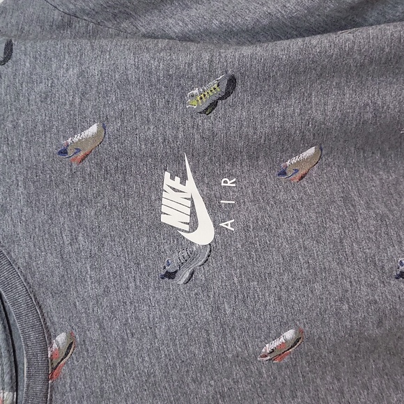 Men's Gray Nike Tshirt - Picture 2 of 5